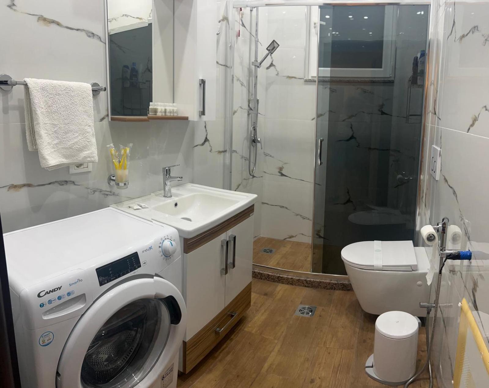 B&B Kroni 1 Shkodër Екстериор снимка