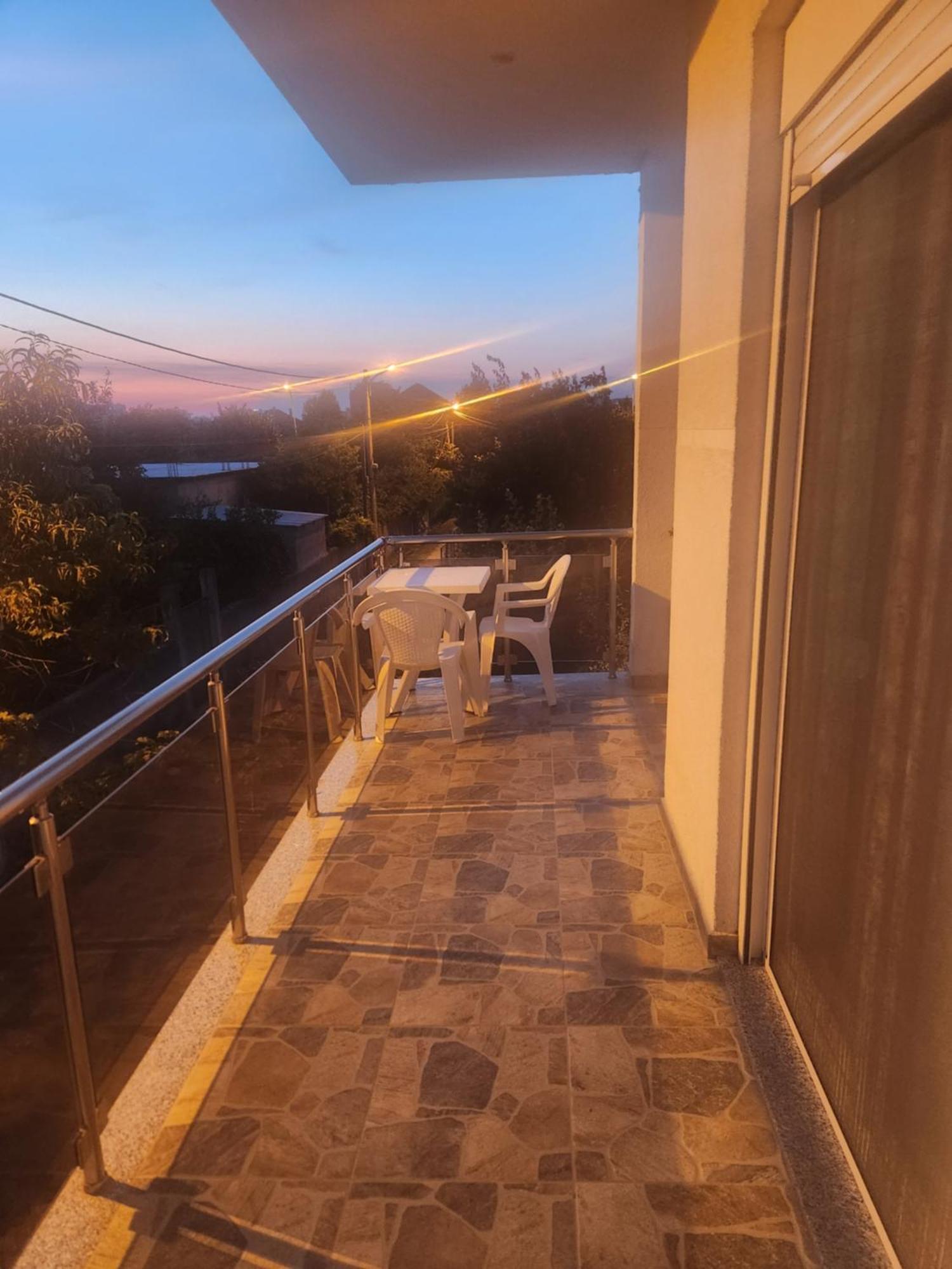 B&B Kroni 1 Shkodër Екстериор снимка